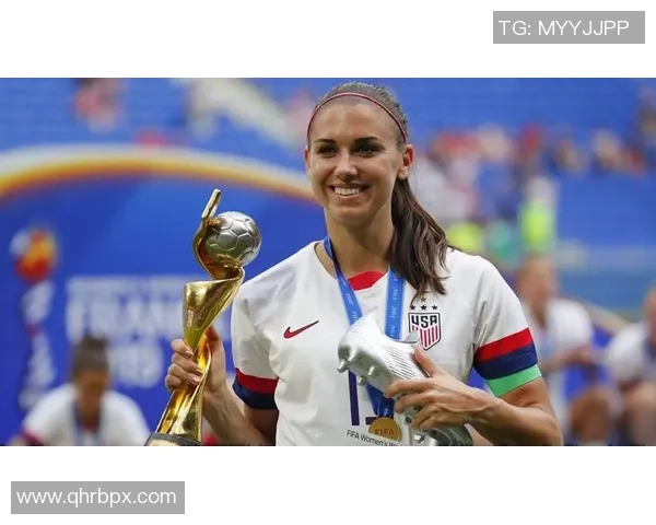 美国女足球星摩根精彩瞬间展现自信与实力 打破赛场界限成就传奇